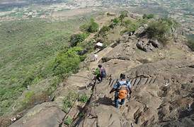 Trekking Gingee Tour